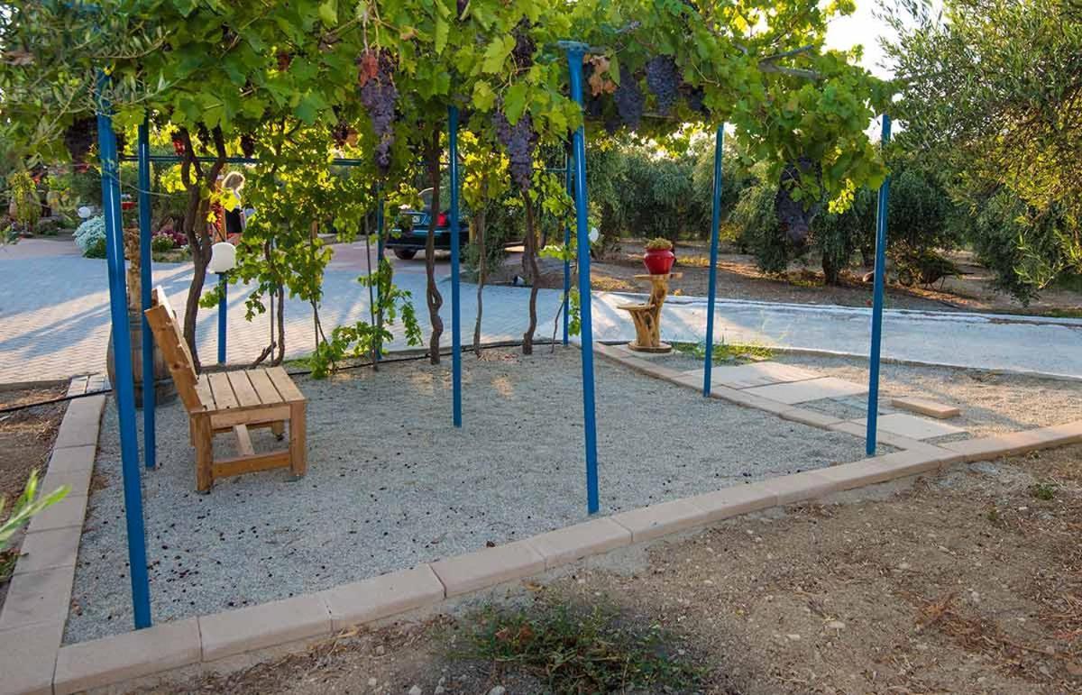 Stonehouse Olivelia - Afrathias Beach Tympáki Dış mekan fotoğraf